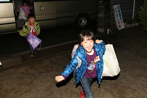 キャンプ~夜の幼稚園編~01