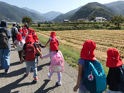 歩け歩け遠足03