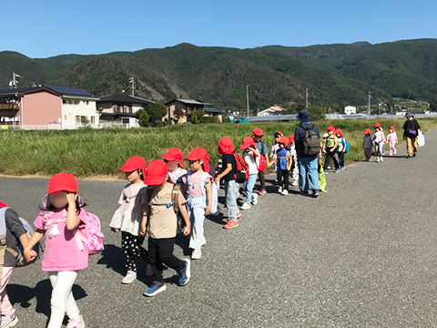 歩け歩け遠足09